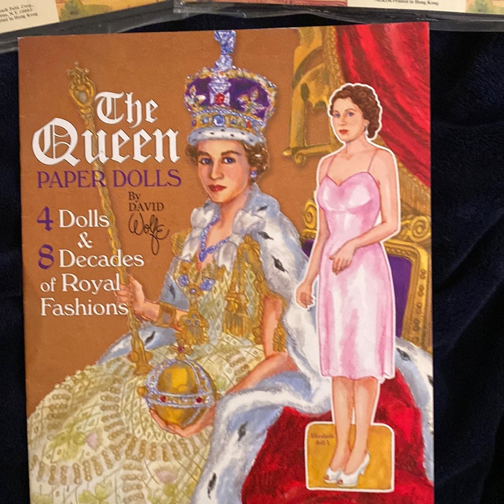 The Queen paper doll set and coronation paper dolls